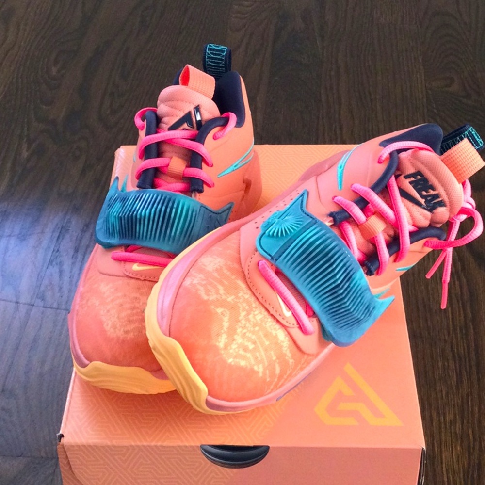 Brand new Nike Zoom Freak 3
